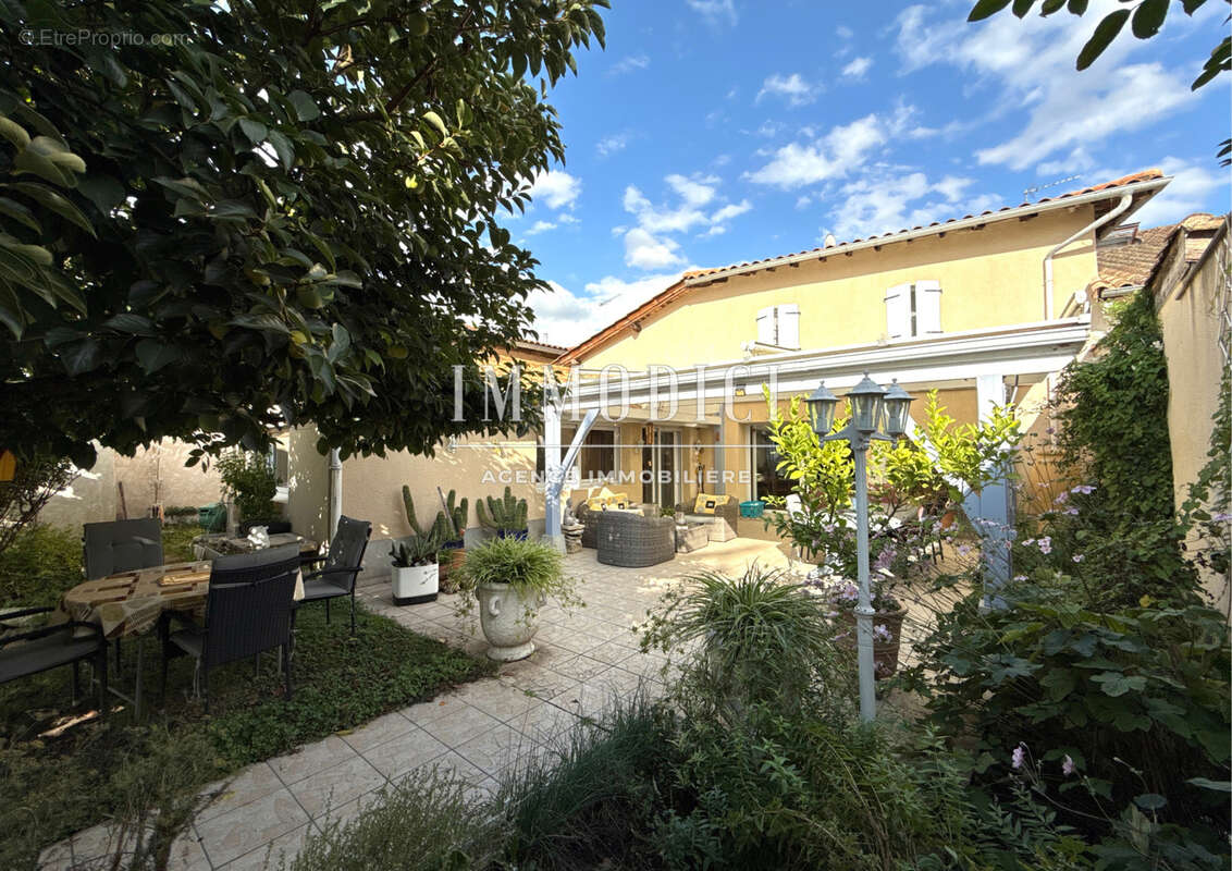 Maison à SAINT-DIDIER-SUR-CHALARONNE