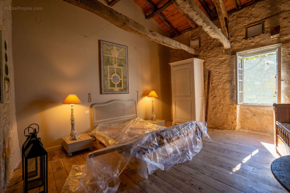 Maison à LACOUR