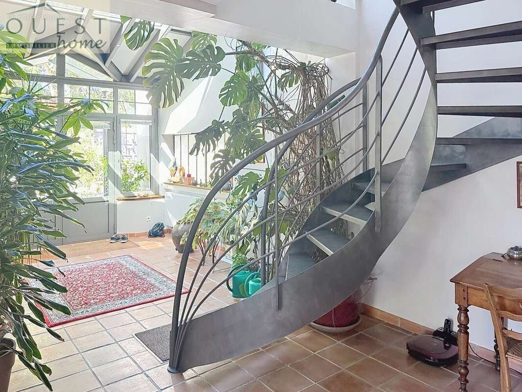Maison à CHARBONNIERES-LES-BAINS
