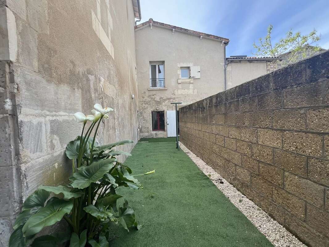 Maison à CHASSENEUIL-DU-POITOU