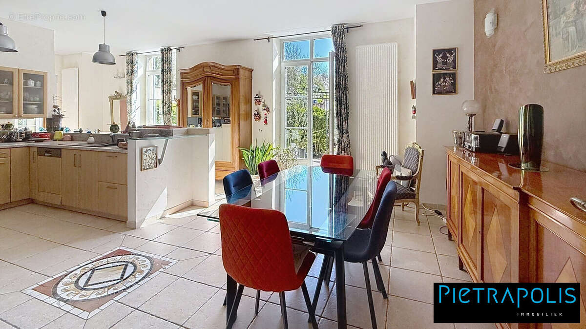 Appartement à VILLEFRANCHE-SUR-SAONE