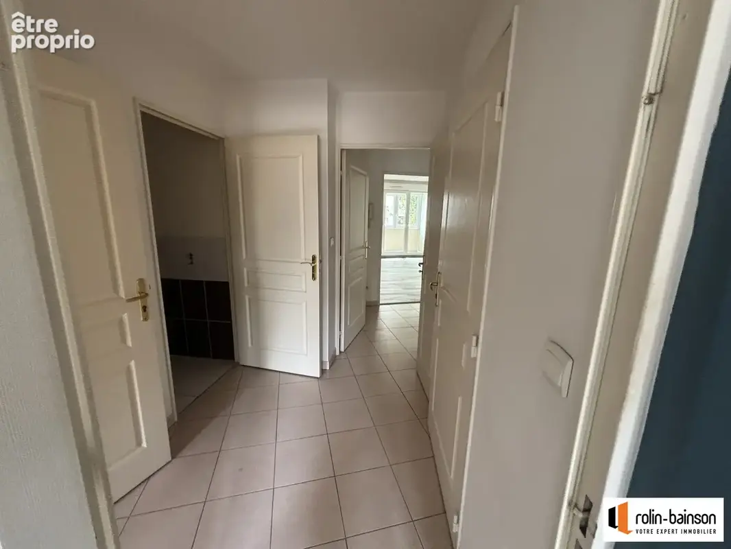 Appartement 3 pièces 77 m² à vendre à Villeurbanne (69100) - photo 7