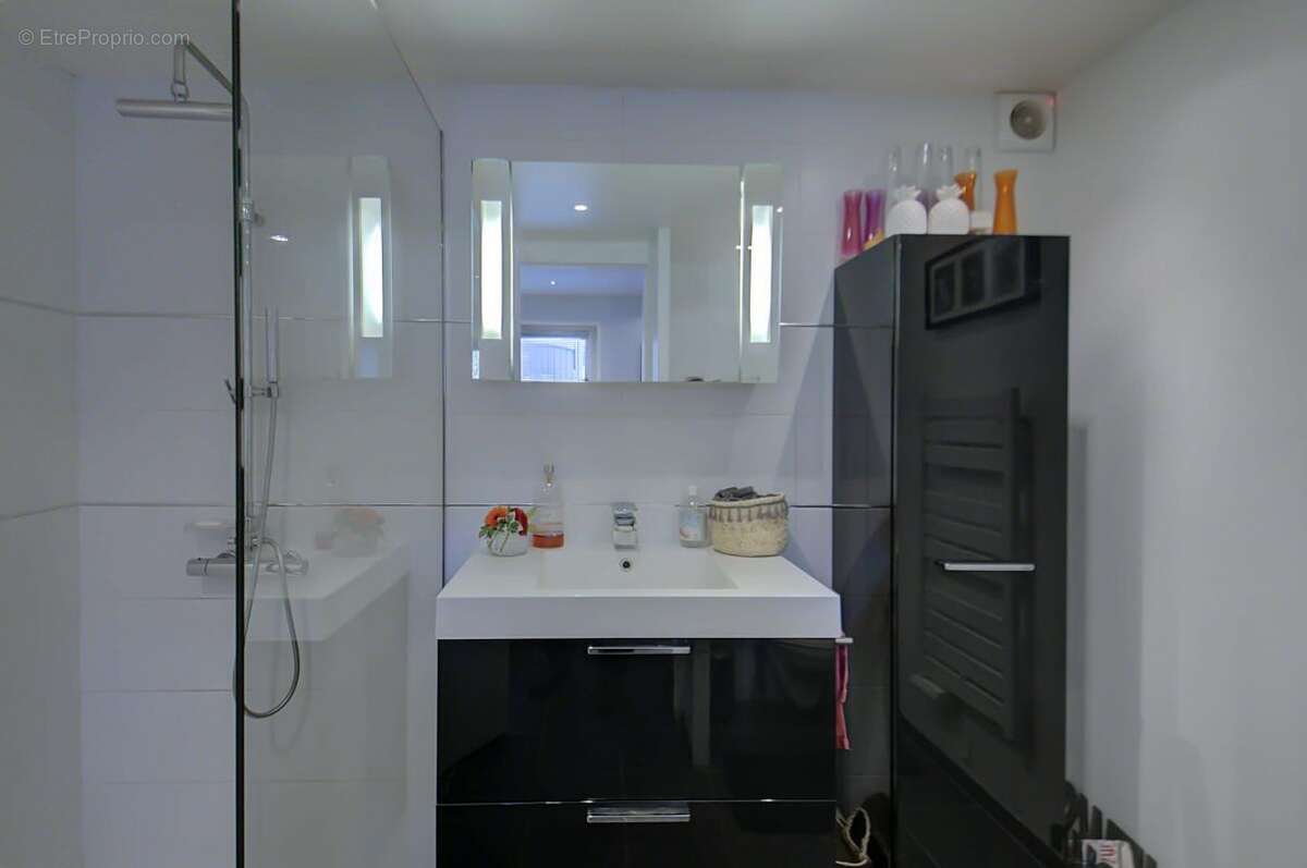 Maison à FONTAINES-SAINT-MARTIN