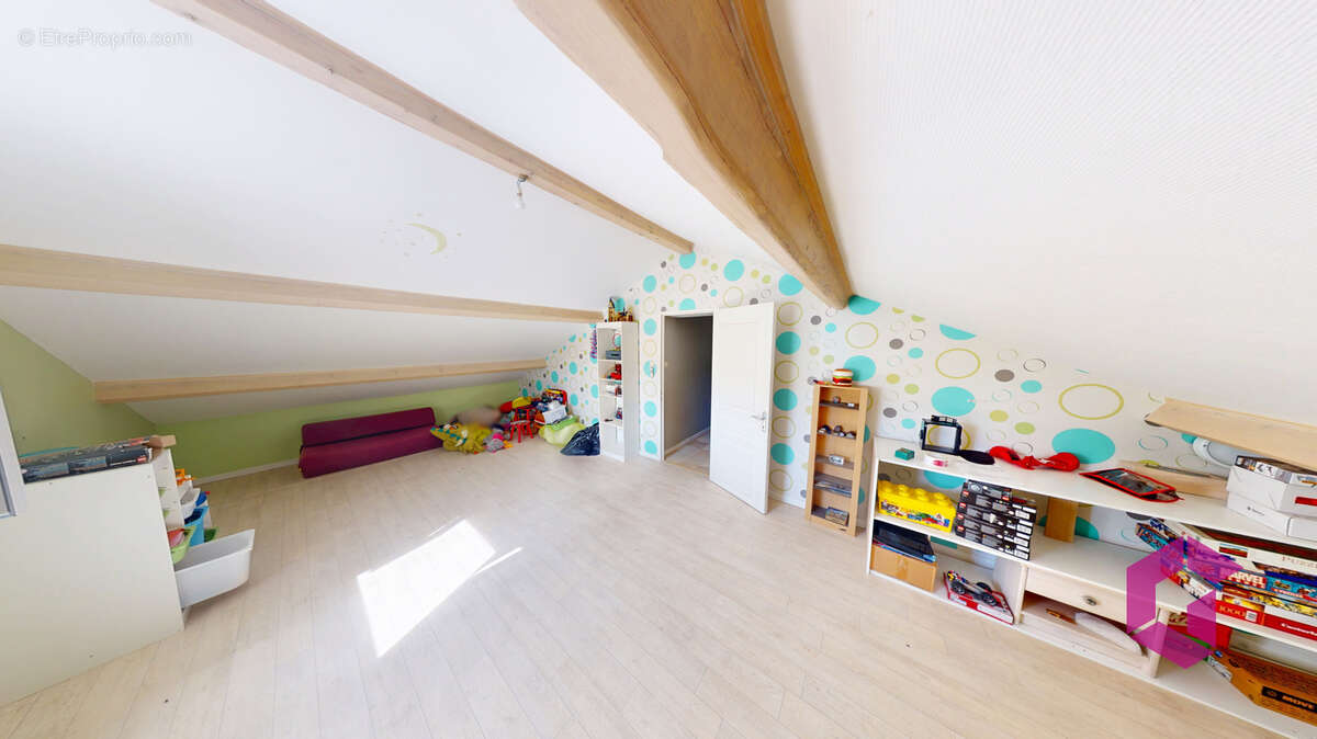 Villa coup de cœur de 170m2 : Piscine, Sport & Vue dégagée - photo 12