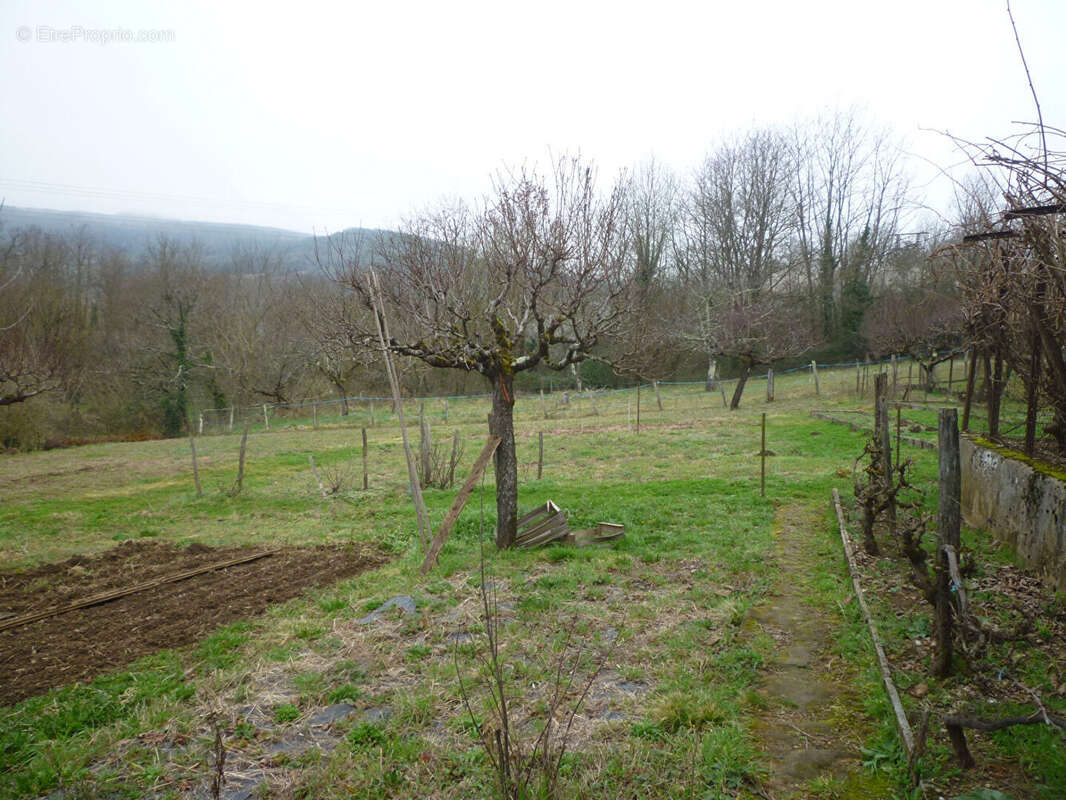 Terrain à CAPDENAC-GARE