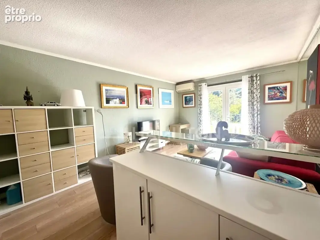Appartement à VALBONNE