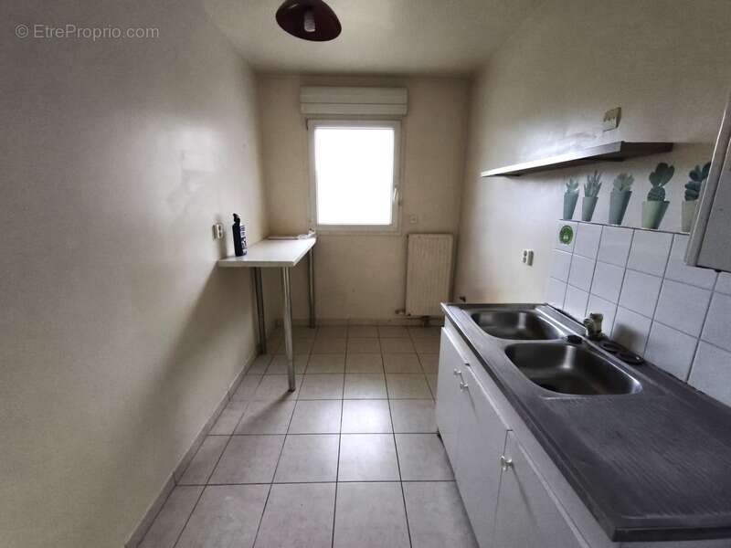 Beauvais centre-ville – appartement t3 avec terrasse, ascenseur et parking privatif - photo 4