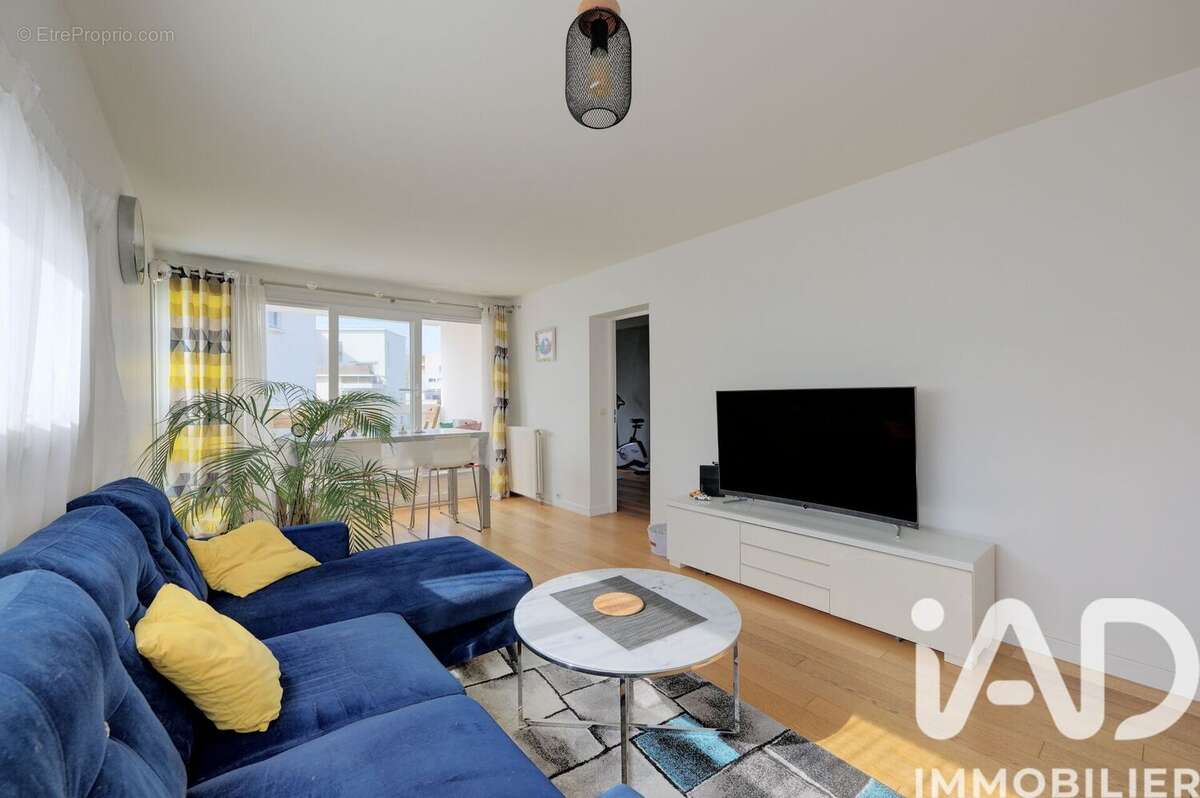 Photo 2 - Appartement à LE PLESSIS-ROBINSON