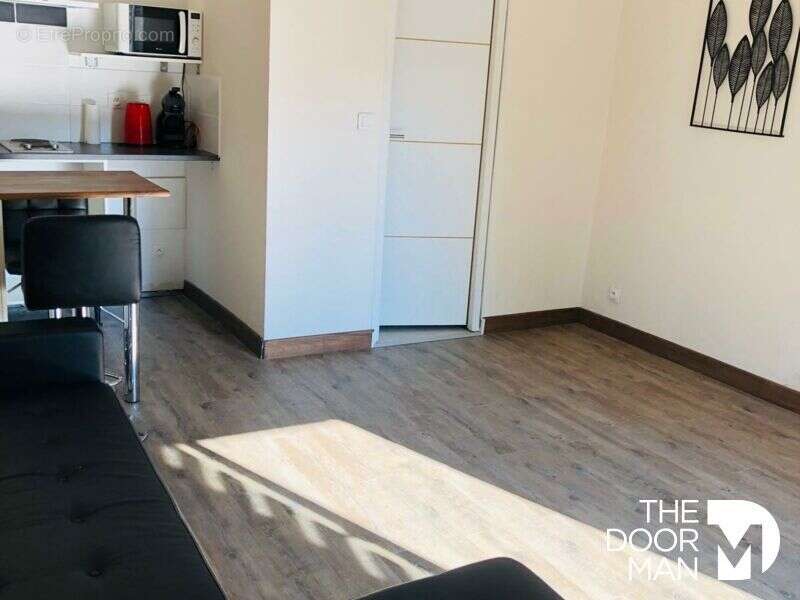 Appartement à LES ESSARTS-LE-ROI