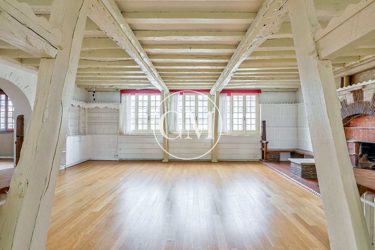 Appartement à VERSAILLES