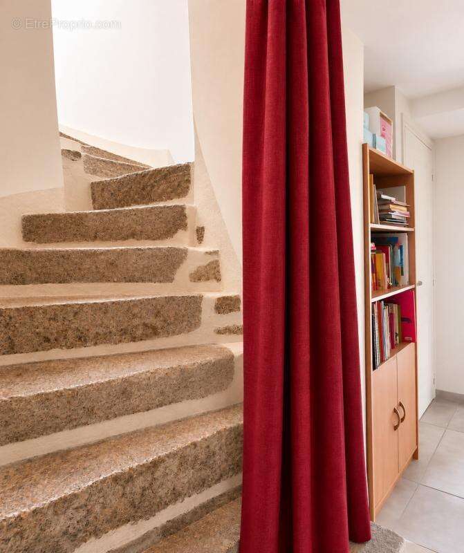 Propriété de caractère - 186m² - 4 chambres - 10' de Mayenne - photo 9