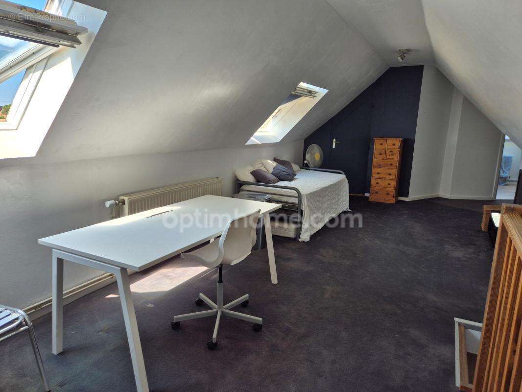 Maison individuelle 5 chambres offrant 206m2 hab sur parcelle de 2627m2 - photo 19