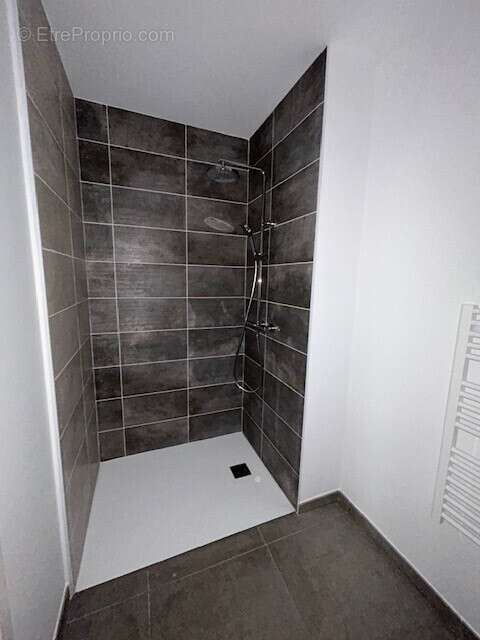 Appartement à LUZINAY