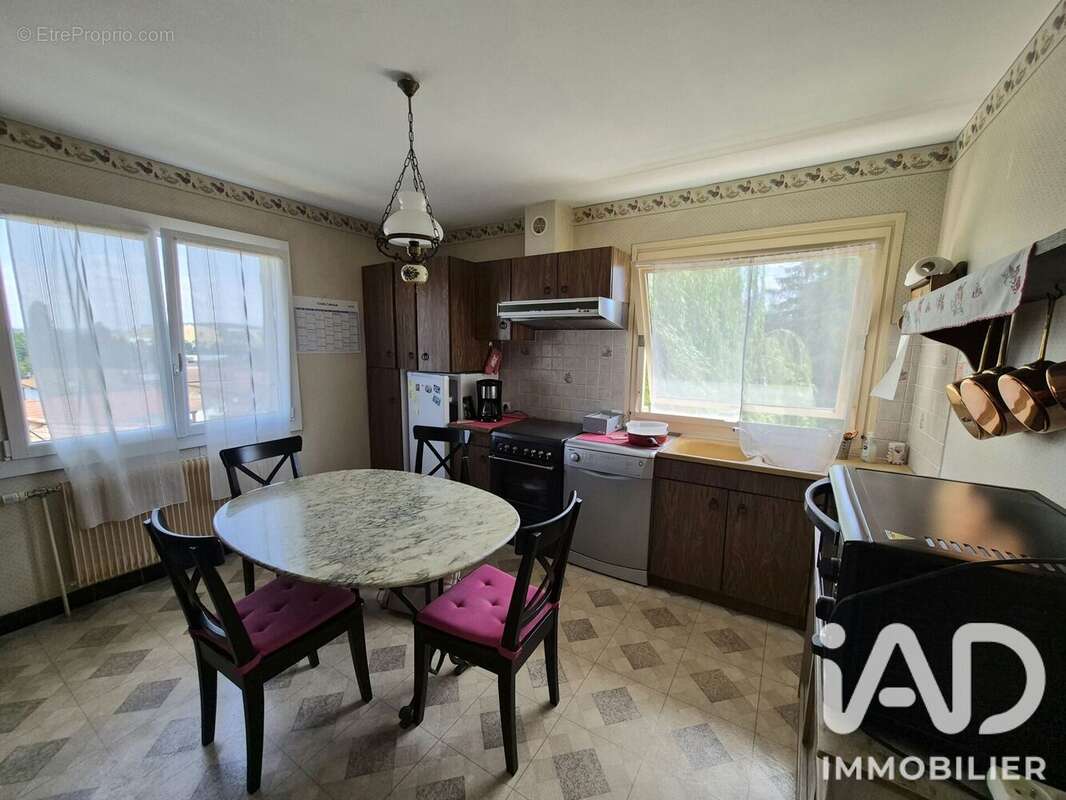 Maison 106 m² à Chandon  - photo 6