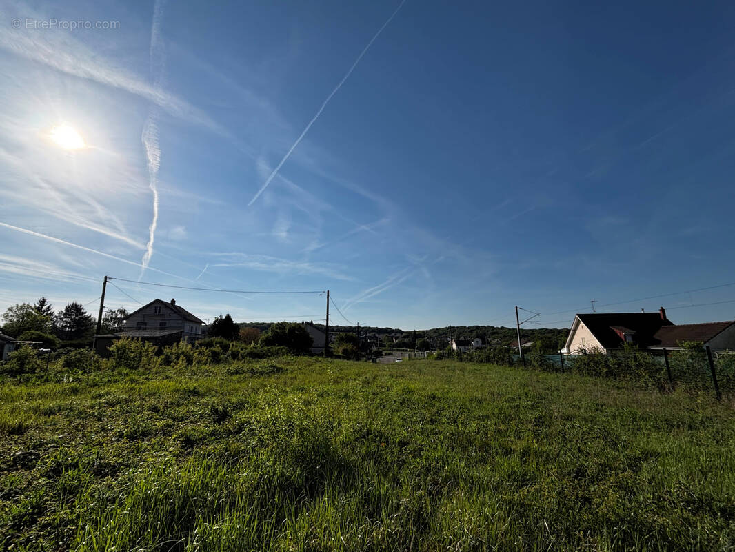 Terrain à DANJOUTIN