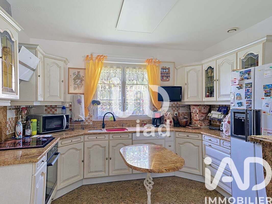 Maison 111 m² à Gretz-Armainvilliers  - photo 7