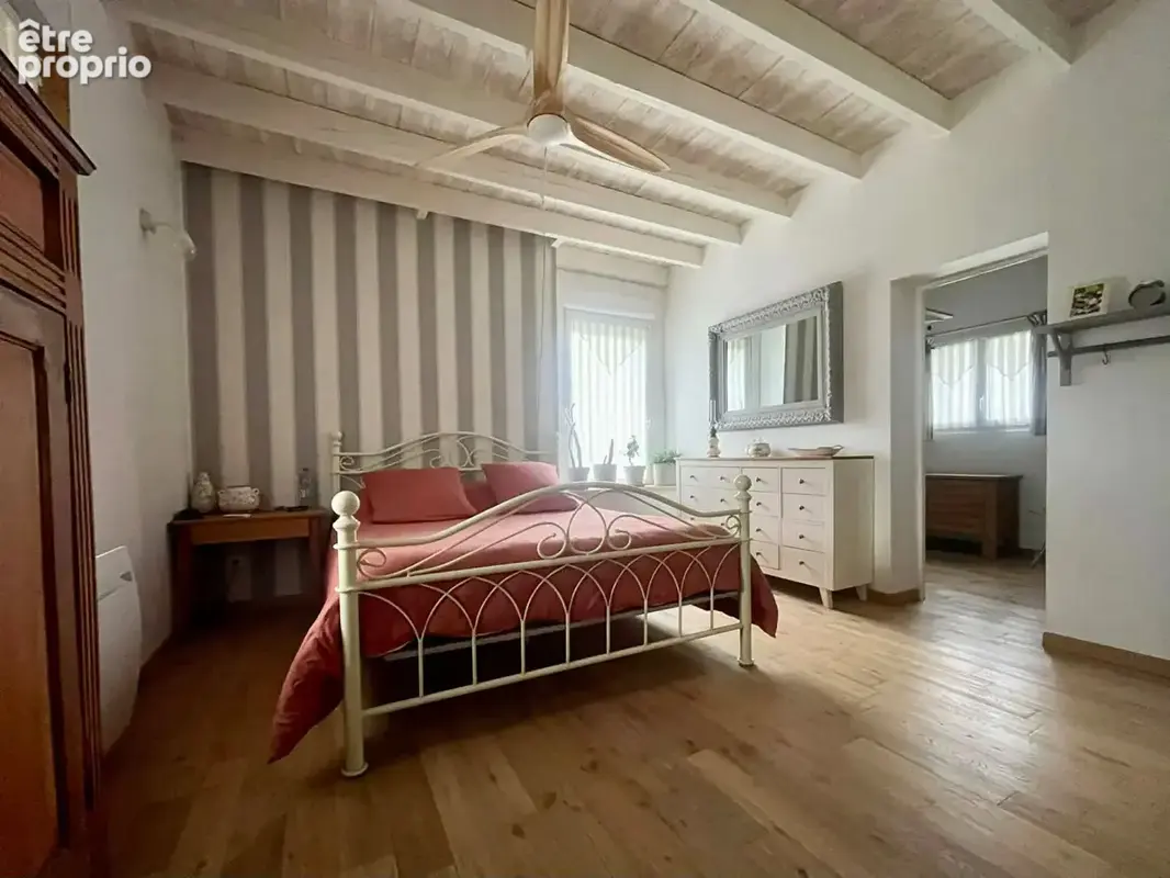 LOCON - Fermette de 254 m² - 6 chambres - Jardin - Hangar - Semi plain pied - Vue champs - photo 9