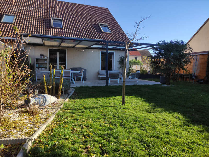 Maison à PONT-DU-CHATEAU