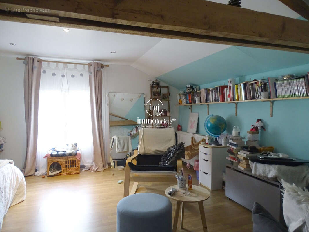 Maison 240 m² à Saint-Junien  - photo 6