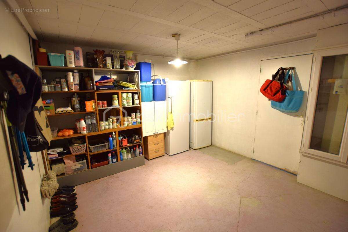 Maison à CRECY-LA-CHAPELLE