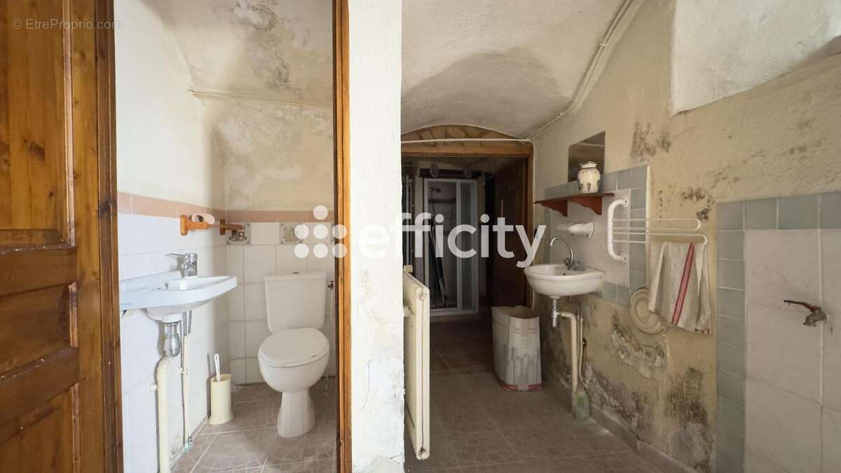 Maison de village - photo 12