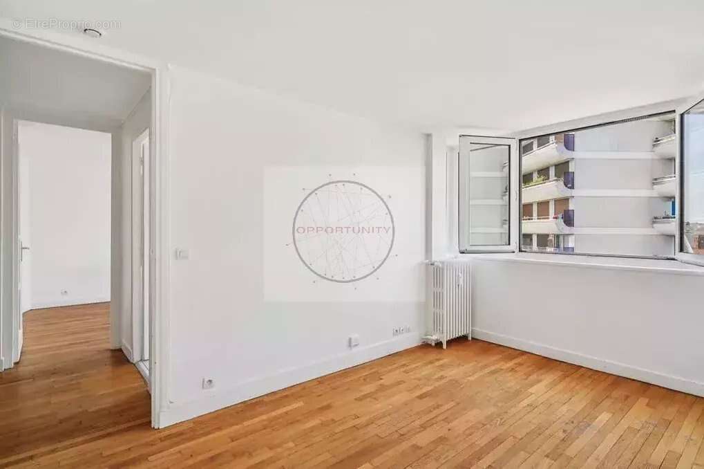 Appartement à PARIS-20E
