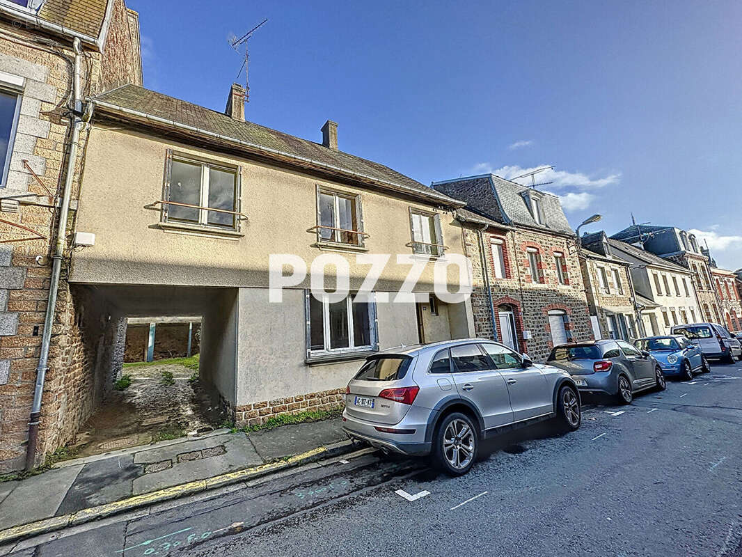 Maison à LA HAYE-PESNEL