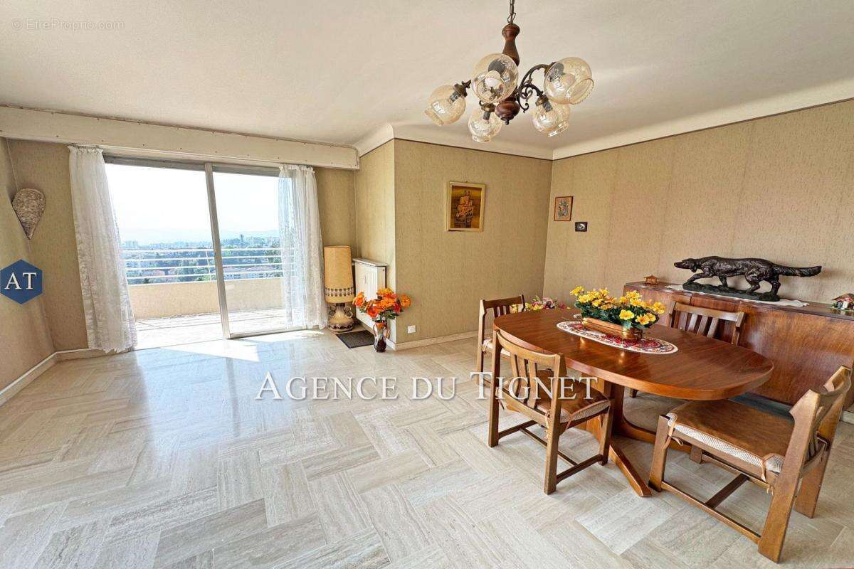 Appartement à GRASSE