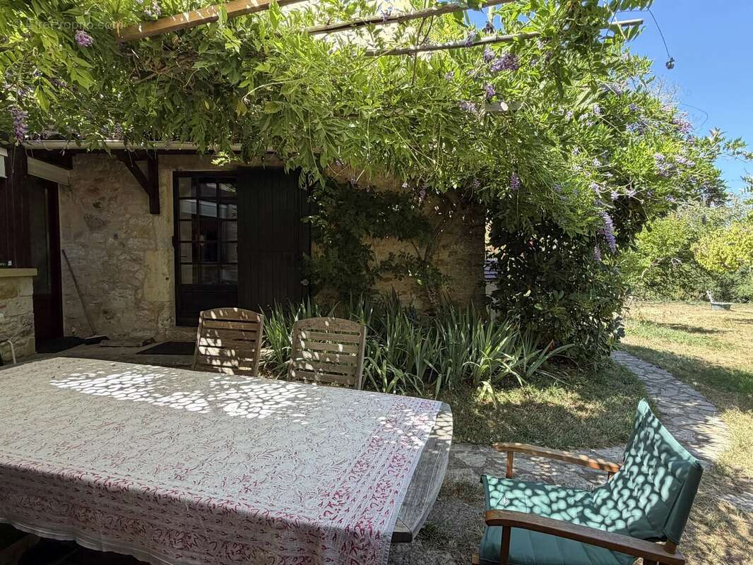 Maison de caractère avec piscine, maison à rénover et terrain de 3 652 m² - photo 12