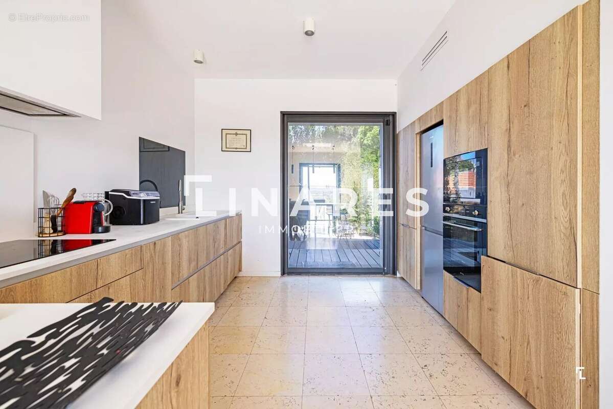 Appartement à MARSEILLE-16E