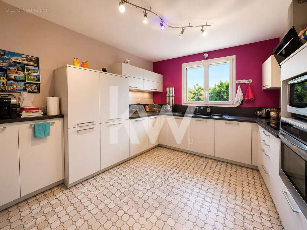 Maison 143 m² à Saint-Denis-En-Val  - photo 4