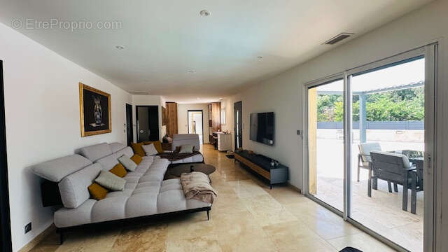 Maison à VAISON-LA-ROMAINE