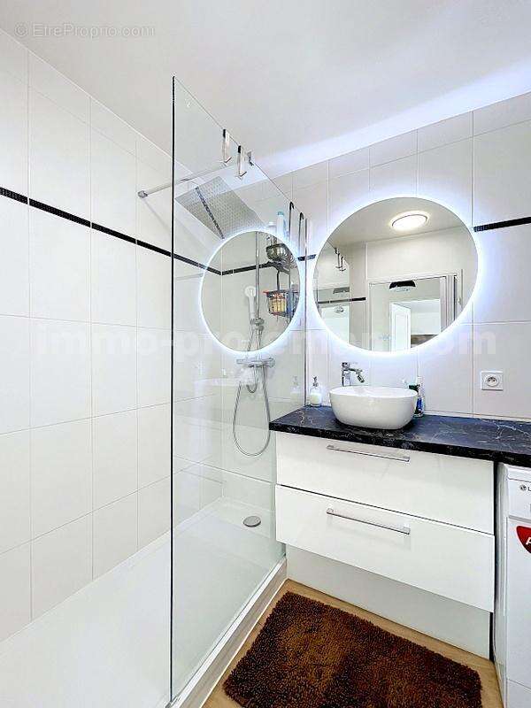 Appartement_T3_Vetraz-Monthoux_Genève_Ceva_tramway_Suisse_investissement_Séjour_Cuisine_ - Appartement à VETRAZ-MONTHOUX