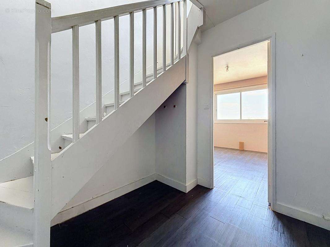 Brest – Secteur Kérinou Rare sur le marché – Appartement duplex T6 avec terrasse de 40 m2 et vue mer panoramique - photo 12