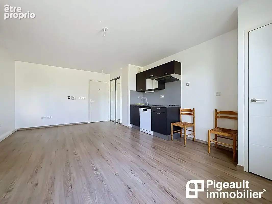 Appartement T3 à vendre - Saint Grégoire - Parking sécurisé - Cave - photo 3