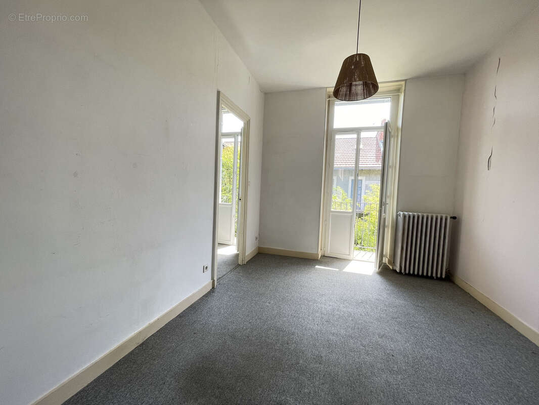 Périgueux centre — Grande maison familiale, 4 niveaux, jardin - photo 18