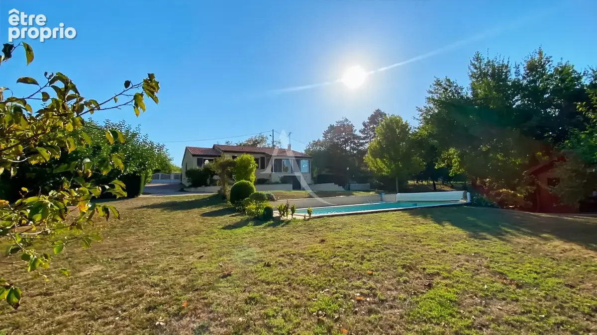 Belle maison de plain pied avec piscine - photo 1