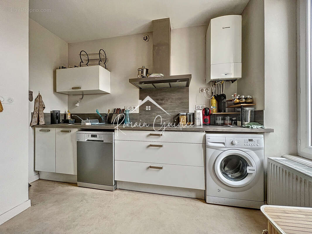 Appartement f2 47 m2 vendu loué - photo 4