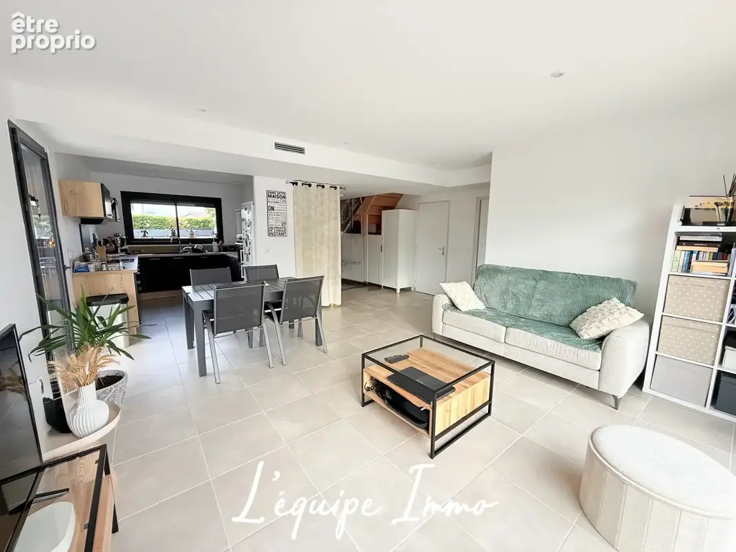 Superbe maison contemporaine T5 - 100 m2 - Parcelle de 684 m2 - Garage et piscine - - photo 1