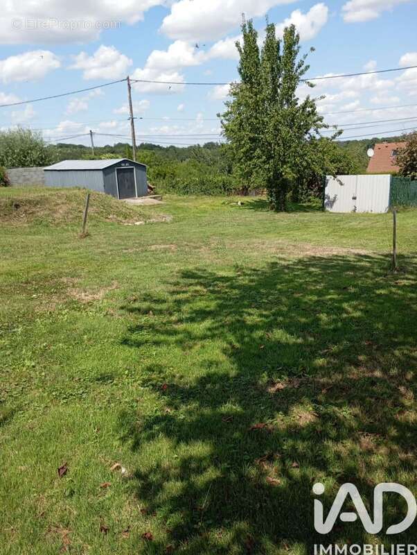 Photo 3 - Terrain à MONTREUIL-AUX-LIONS