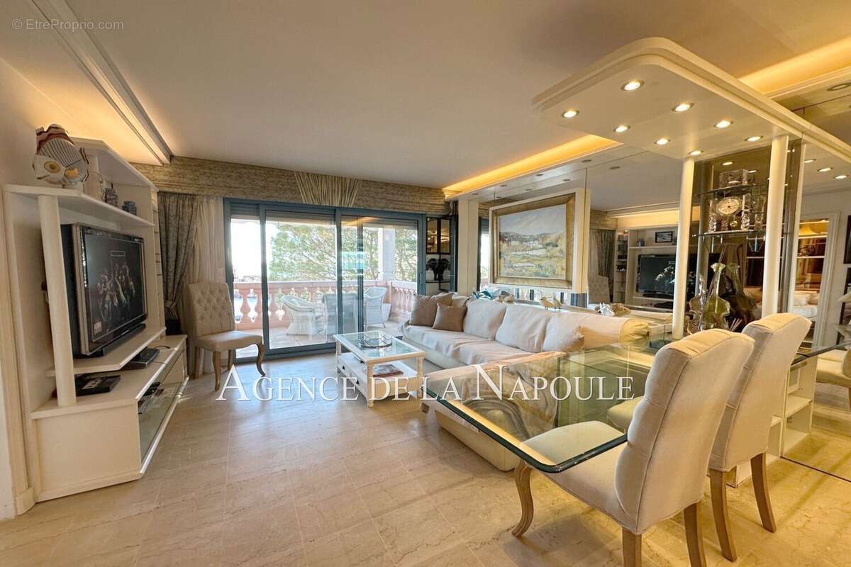 Appartement à THEOULE-SUR-MER