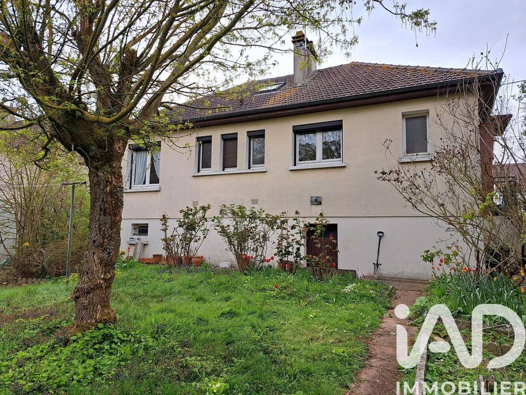 Photo 1 - Maison à SAINT-JUST-EN-CHAUSSEE