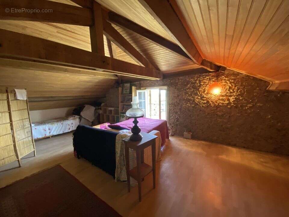 Maison 203 m² à Cazaubon  - photo 24