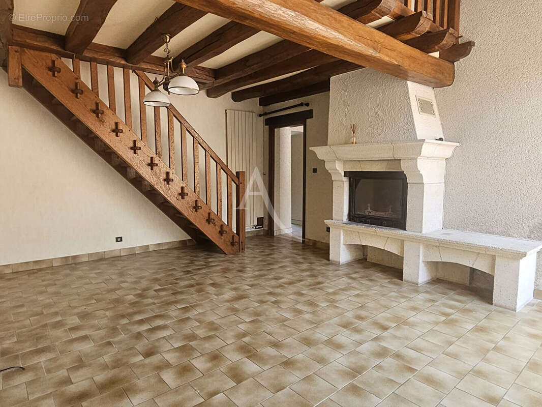 Maison à MONTHOU-SUR-CHER