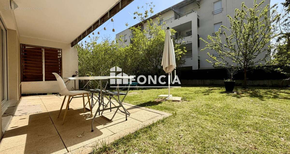 Appartement à MEYLAN