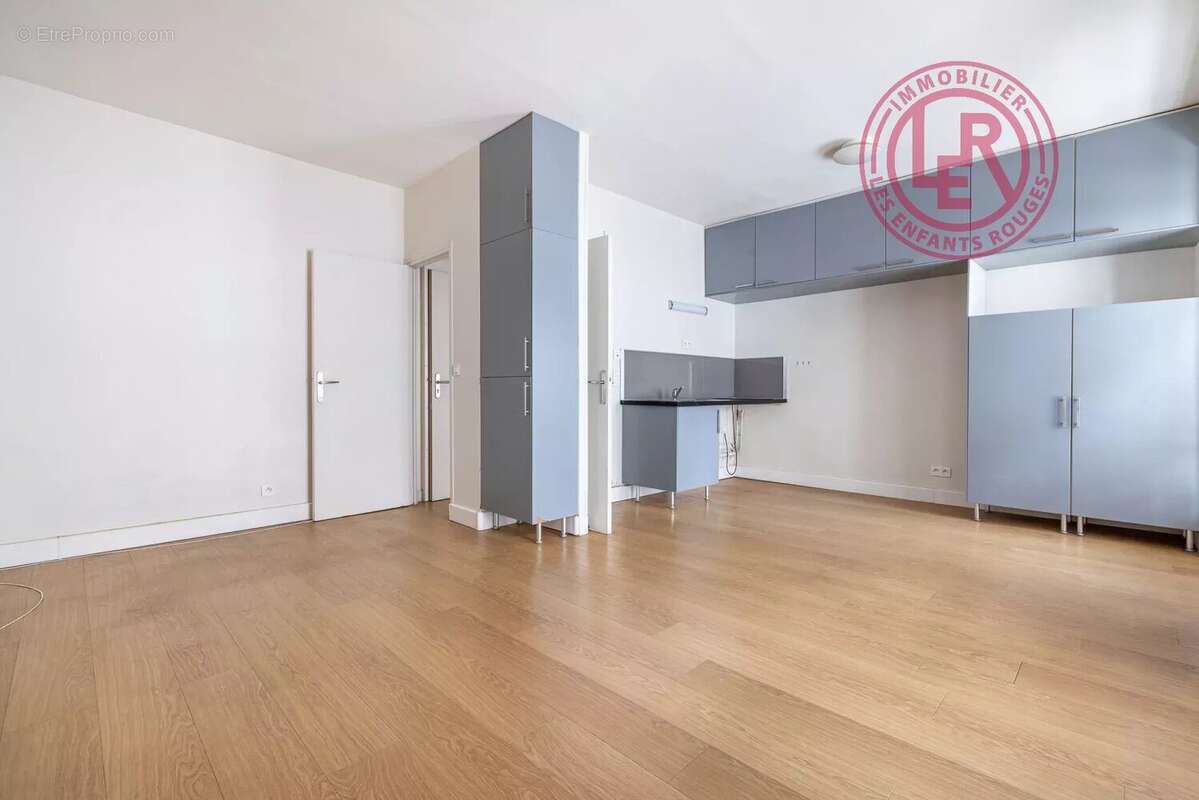 Appartement à PARIS-11E