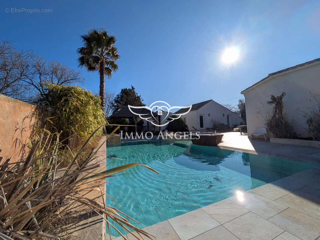 Piscine - Maison à BEZIERS