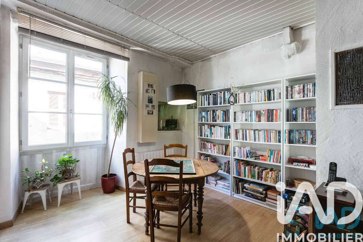 Photo 9 - Appartement à TERRASSON-LAVILLEDIEU