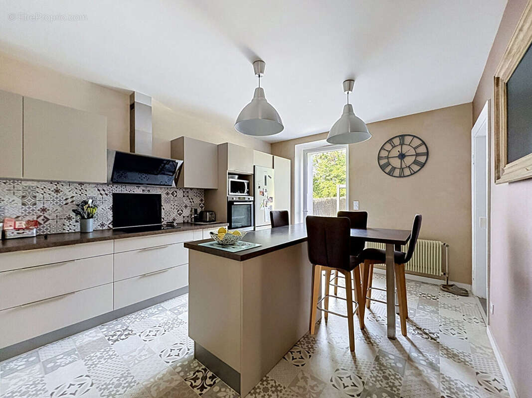 Maison de Maître rénovée avec superbe jardin au Bouc d'Or - photo 6