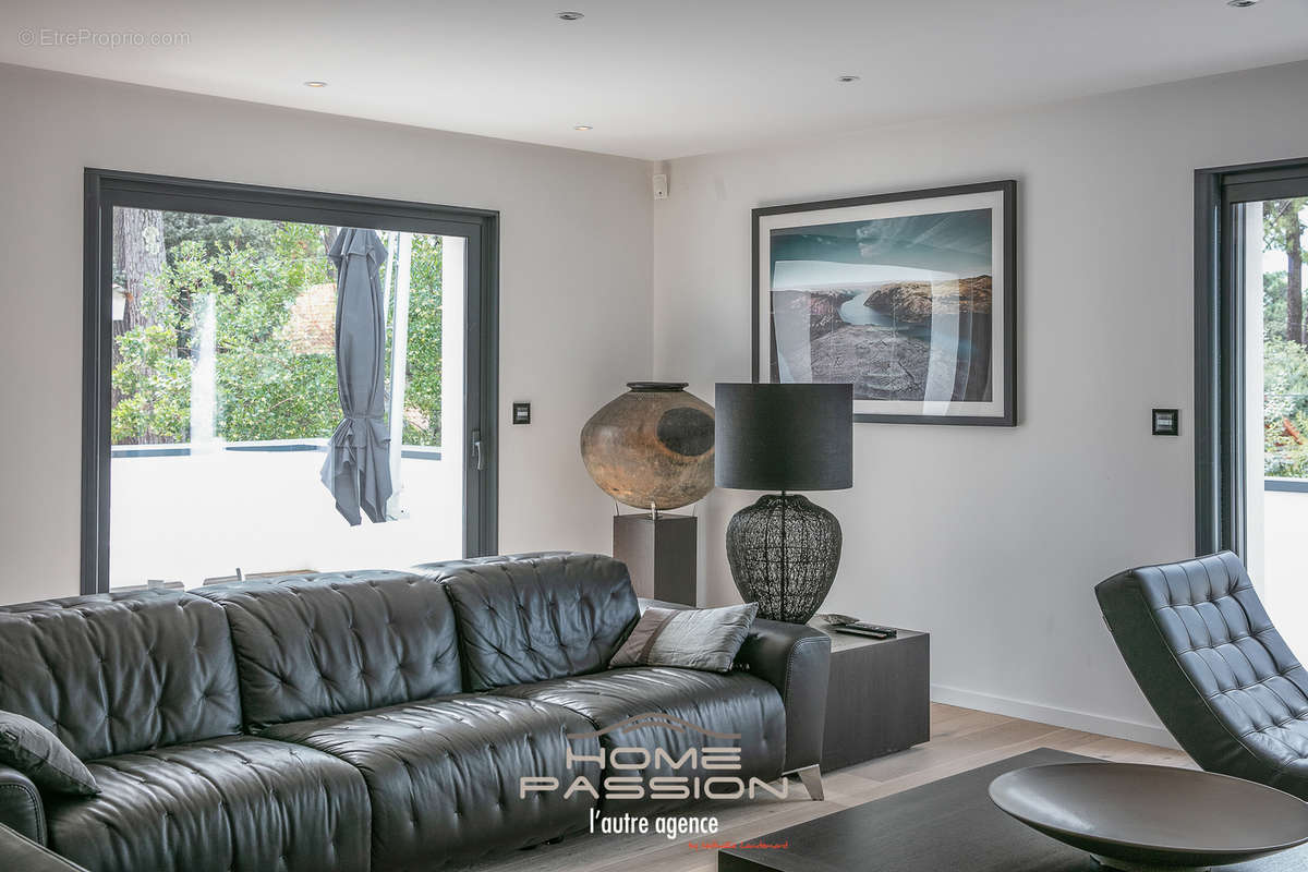 Maison à SAINT-GEORGES-DE-DIDONNE